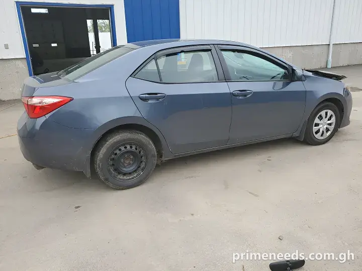 Blue-grey 2018 Toyota Corolla L